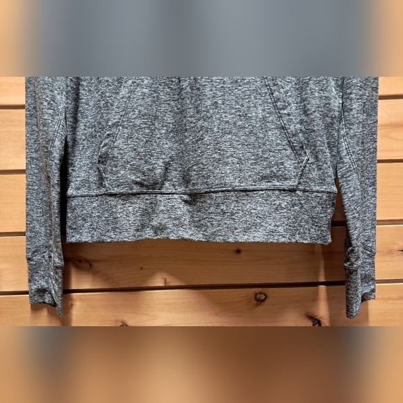 Outdoor Voices Performance Pullover Size S - Picture 7 of 7